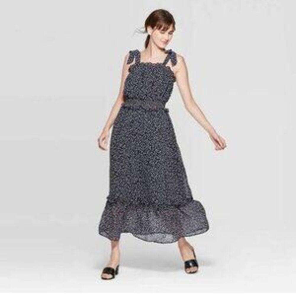 Who What Wear Women’s Print Flowy Smocked Maxi‎ Dress Size S Navy Beige